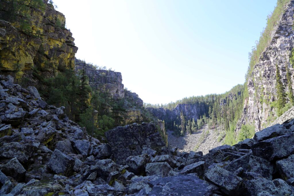 Fra bunnen av Jutulhogget, Nord-Europas nest lengste canyon.