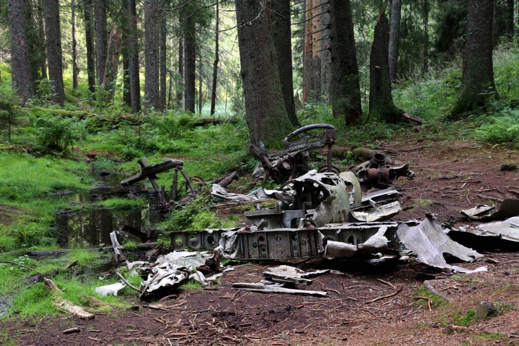 Restene av et tysk bombefly, ved Hansakollen i Maridalen i Nordmarka.