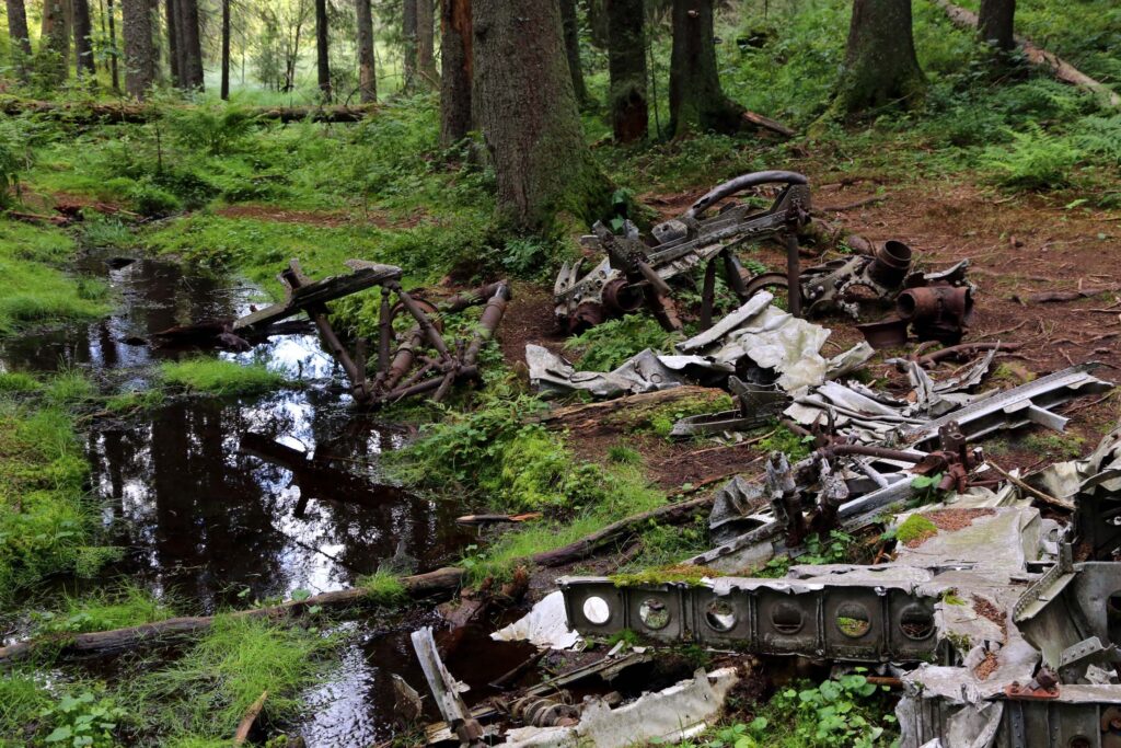 Restene av et tysk bombefly, ved Hansakollen i Maridalen i Nordmarka.