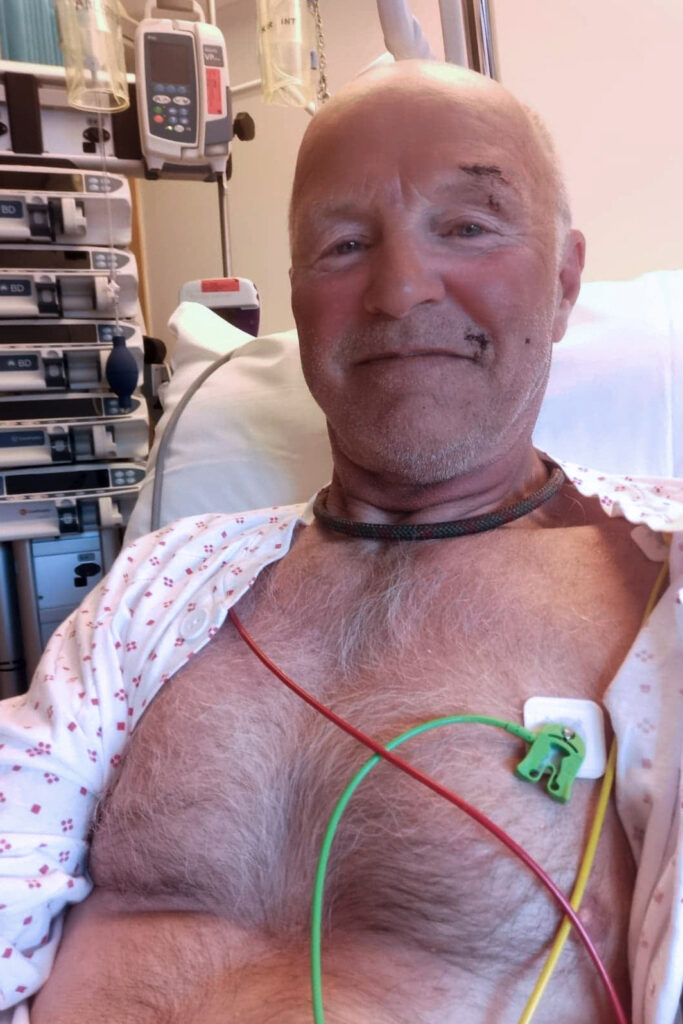 Stein P. Aasheim på sykehus etter et fall i fjellet